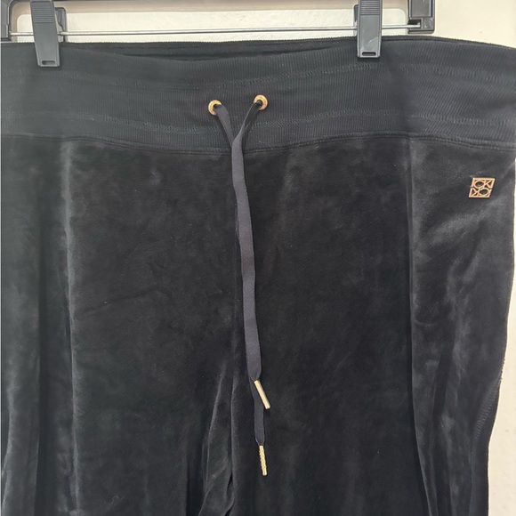 Calvin Klein Black Joggers with Gold Details - Picture 2 of 5
